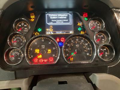 Peterbilt 579 Instrument Panel Cluster