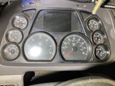 Peterbilt 579 Instrument Panel Cluster