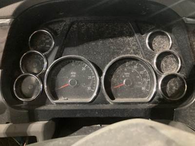 Peterbilt 579 Instrument Panel Cluster