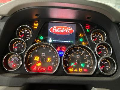 Peterbilt 579 Instrument Panel Cluster