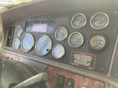 Peterbilt 587 Instrument Panel Cluster