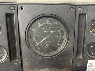 Sterling CF CARGO Instrument Panel Cluster