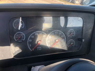 Sterling L9501 Instrument Panel Cluster