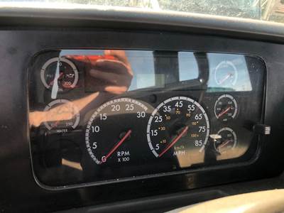 Sterling L9501 Instrument Panel Cluster
