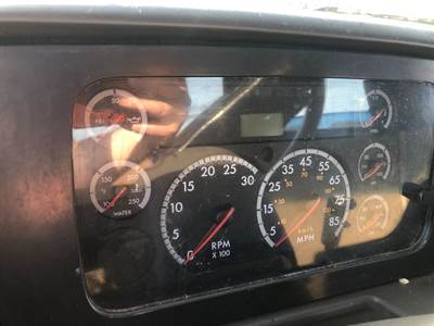 Sterling L9501 Instrument Panel Cluster