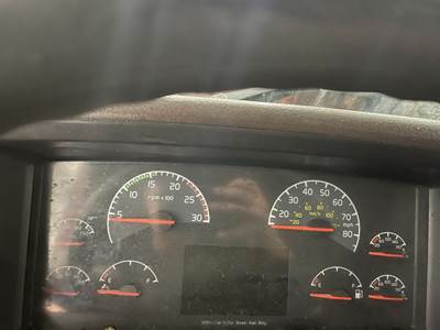 Volvo VNL Instrument Panel Cluster