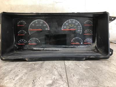Volvo VNL Instrument Panel Cluster