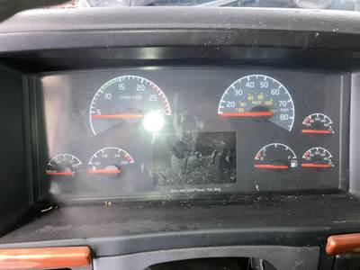 Volvo VNL Instrument Panel Cluster