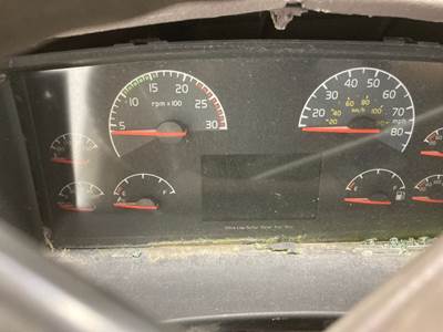 Volvo VNL Instrument Panel Cluster