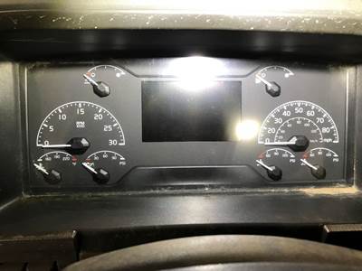 Volvo VNL Instrument Panel Cluster