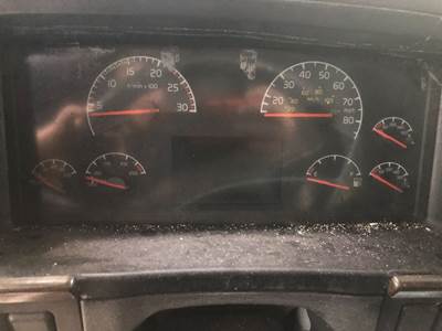 Volvo VNL Instrument Panel Cluster