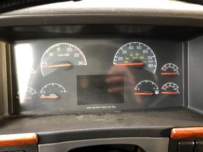 Volvo VNL Instrument Panel Cluster