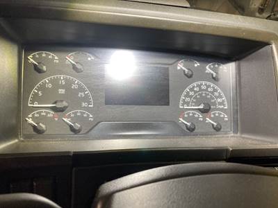 Volvo VNL Instrument Panel Cluster