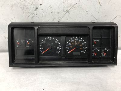 Volvo VNL Instrument Panel Cluster