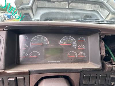 Volvo VNL Instrument Panel Cluster