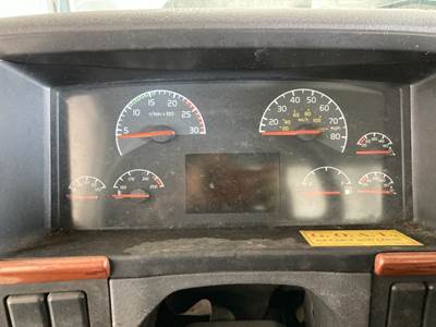 Volvo VNM Instrument Panel Cluster