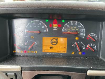 Volvo VNM Instrument Panel Cluster