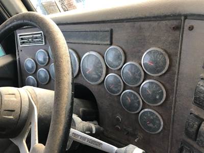 Western Star 4900E Instrument Panel Cluster
