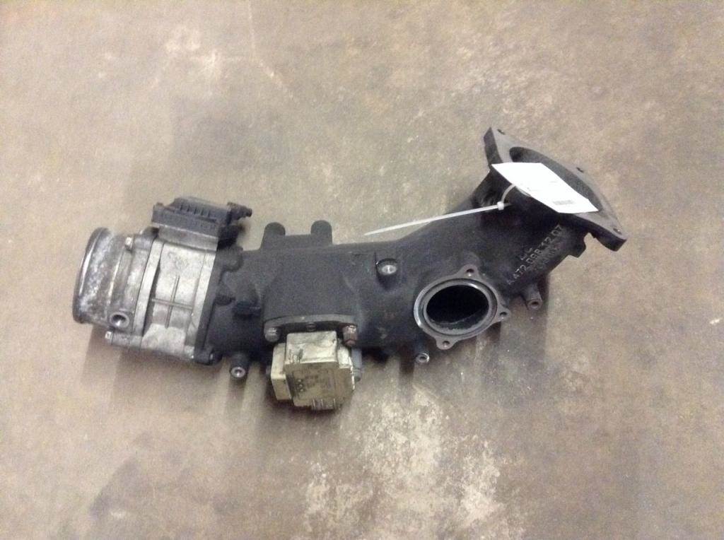 2010 Detroit DD15 Intake Manifold for a FREIGHTLINER CASCADIA For Sale