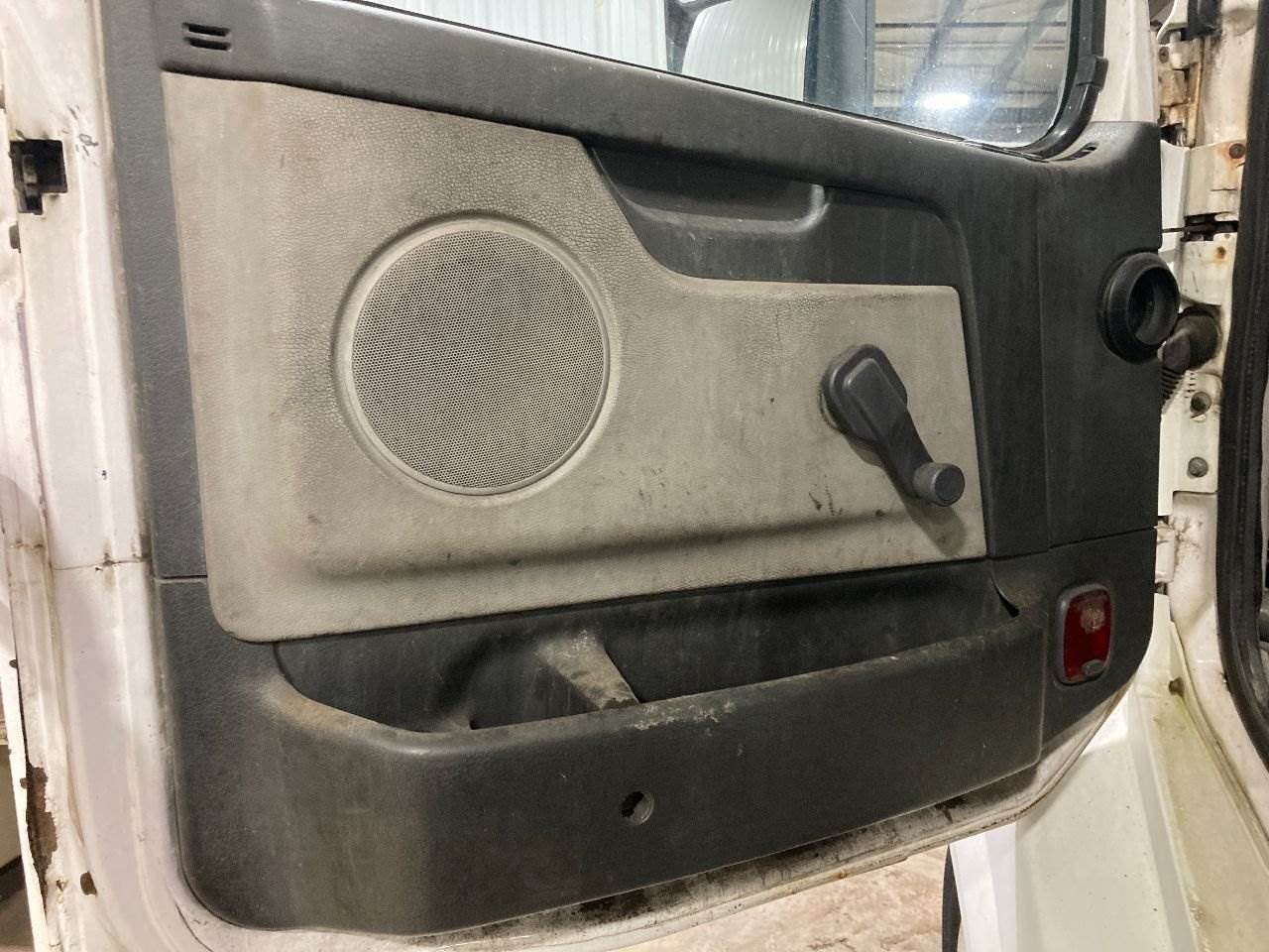 2008 Volvo VNL Interior Door Panel For Sale Winimac, IN