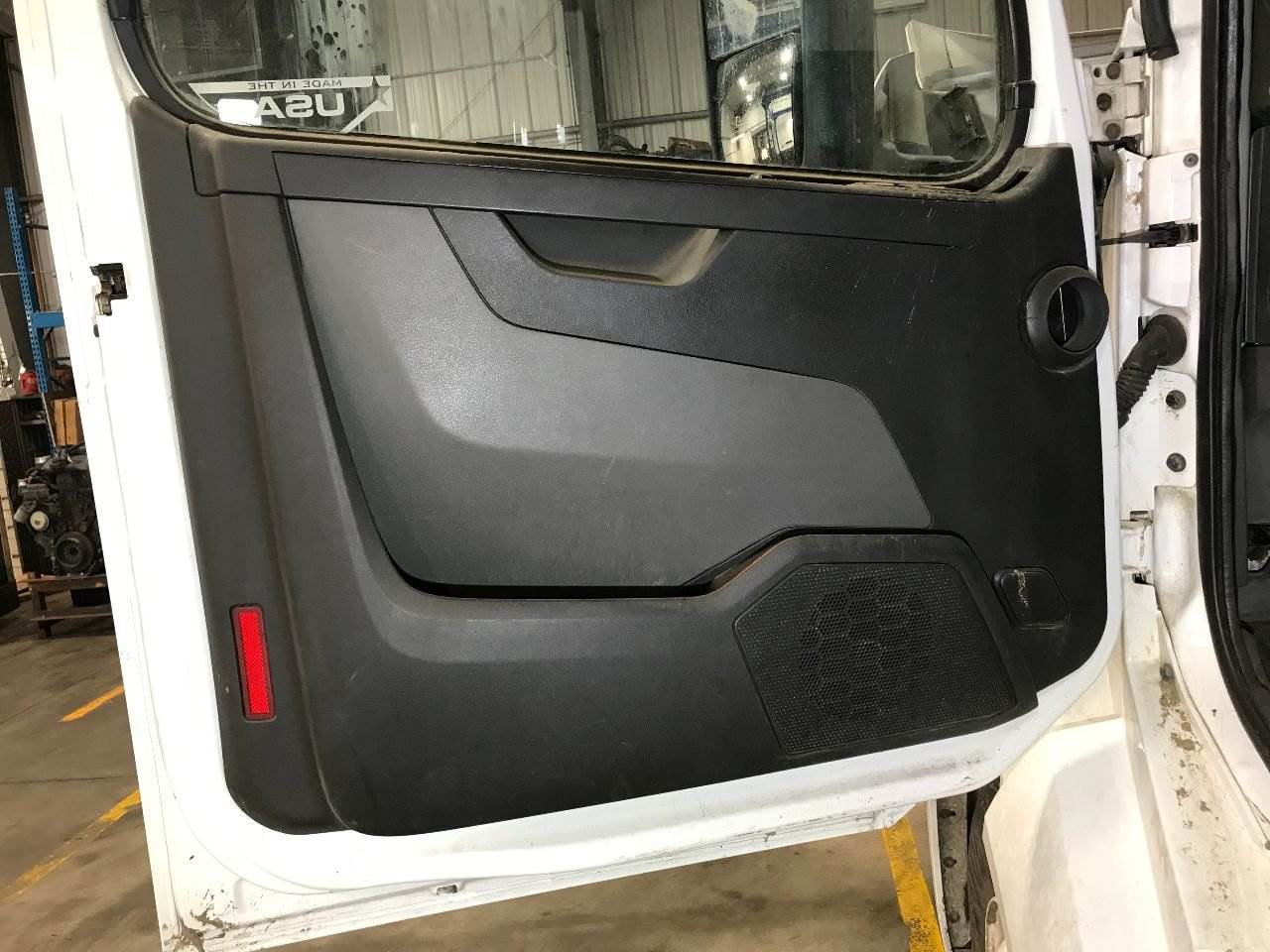2019 Volvo VNL Interior Door Panel For Sale Sioux Falls, SD