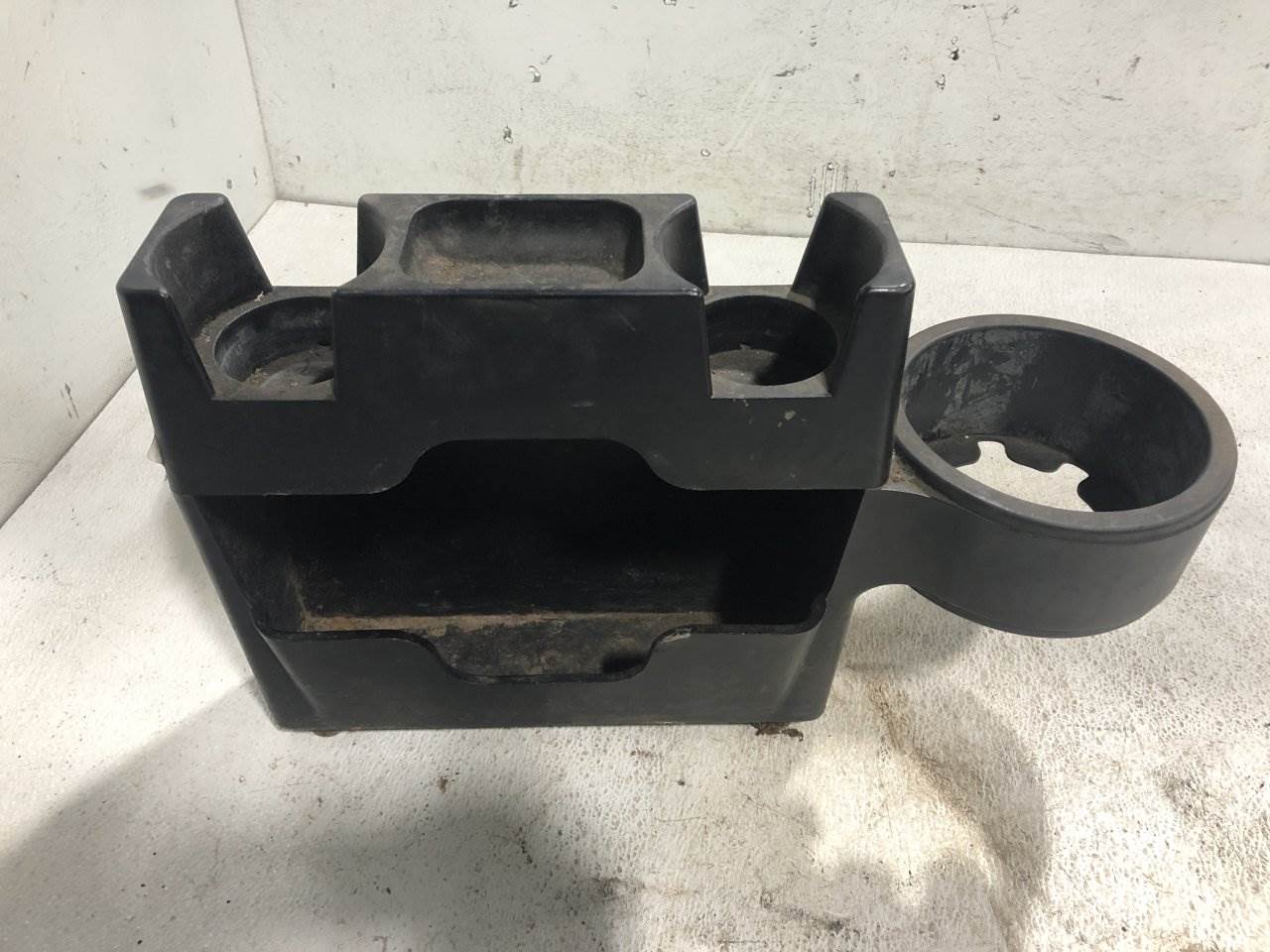 2013 (Used) Peterbilt 367 Ref 2016899 Cup Holder, Mounts To Floor