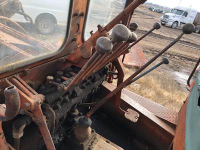 (Used) Austin Western 88 Super Grader Type: Manual (Uses Linkages) Part #: - Manual Stick Assembly W/ Valve Body