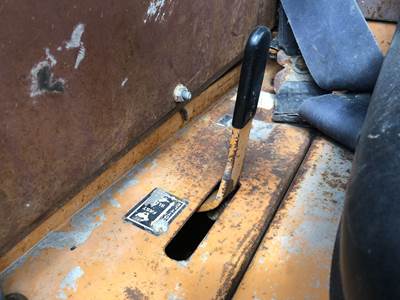 (Used) Case 1845C Type: Manual (Uses Linkages) Part #: - Throttle Lever Only