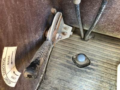 (Used) Case W14B Type: Manual (Uses Linkages) Part #: - Ref# L116795 Bucket Height Control Lever And Mount Bracket Only