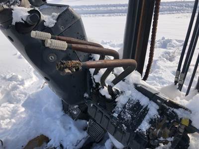 (Used) CAT P5000-LP Type: Manual (Uses Linkages) Part #: - 3 Control Levers With Linkage To Valve, End Knobs Will Need To Be Replaced