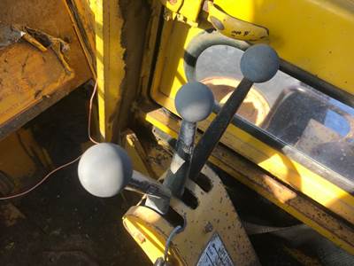 (Used) Clark 55B Type: Manual (Uses Linkages) Part #: - Set Of 3 Stick Loader Controls