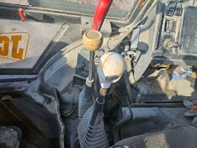 (Used) JCB 215S Type: Manual (Uses Linkages) Part #: - Loader Controls Mounted To Right Of Seat