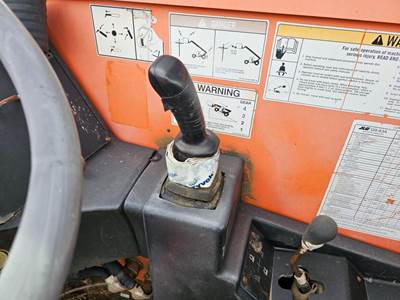 (Used) JLG G9-43A Type: Hydraulic Joystick (Uses Orbital Valve) Ref# 91513211 Boom Joystick W/O Tilt Buttons