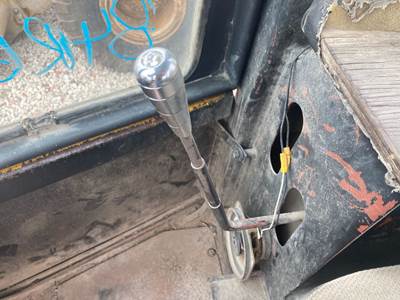 (Used) John Deere 644C Type: Manual (Uses Linkages) Part #: - Ref# AT71079 Loader Control Stick With Cab Linkage Only