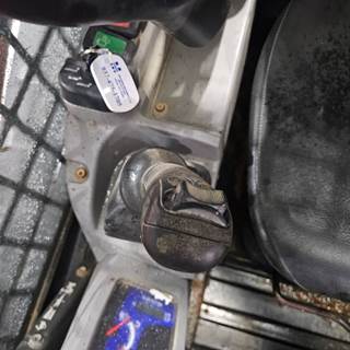 (Used) Kubota SVL75-2 Type: Hydraulic Joystick (Uses Orbital Valve) Part #: - Ref# V0511-64523