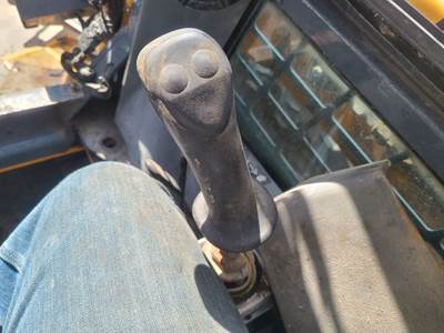 (Used) Mustang 2109 Type: Hydraulic Joystick (Uses Orbital Valve) Part #: - Ref# - Right Hand Joystick With Pilot Valve