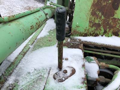 (Used) Mustang 440 Type: Manual (Uses Linkages) Part #: - RH Manual Control Stick