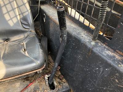 (Used) New Holland LS170 Type: Manual (Uses Linkages) Manual Control Lever Only