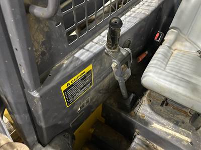 (Used) New Holland LS170 Type: Manual (Uses Linkages) Part #: 9615867 Ref# 9615867
