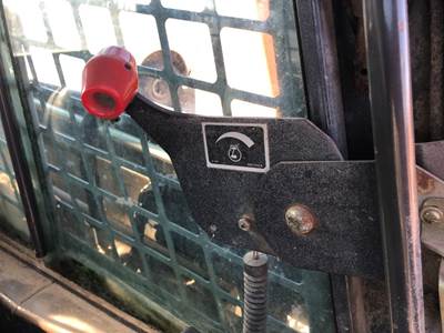 (Used) New Holland LS180 Type: Manual (Uses Linkages) Part #: - Ref# 86591291 Throttle Lever