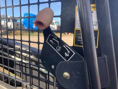 (Used) New Holland LX565 Type: Throttle  Part #: - Ref# 86591291 Throttle Lever