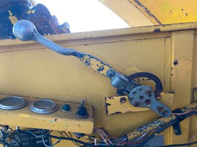 (Used) Misc Equ Other Type: Manual (Uses Linkages) Part #: - Throttle Lever With Mount Bracket Only