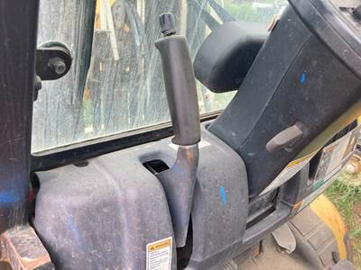 (Used) Yale GLP060VX Type: Manual (Uses Linkages) Part #: - Park Brake Lever With Linkage