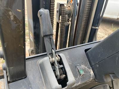 (Used) Yale GLP060ZG Type: Manual (Uses Linkages) Part #: - Park Brake Lever With Linkage