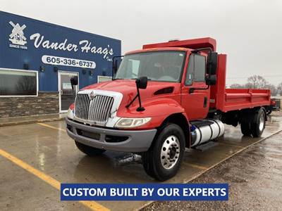 International DuraStar 4300 16 ft Landscape Truck - 250HP, 6 Speed Automatic