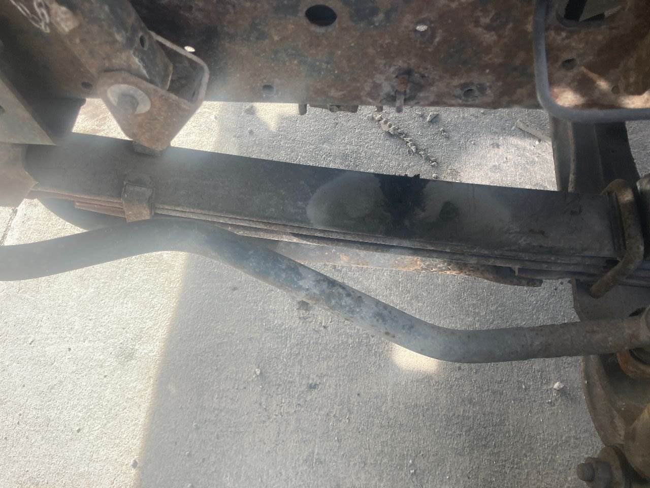 2004 Isuzu NPR Front Leaf Spring For Sale Kansas City, MO 25369945