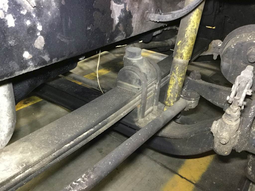 2004 Mack Vision CX613 Front Leaf Spring for a Mack CX613 For Sale