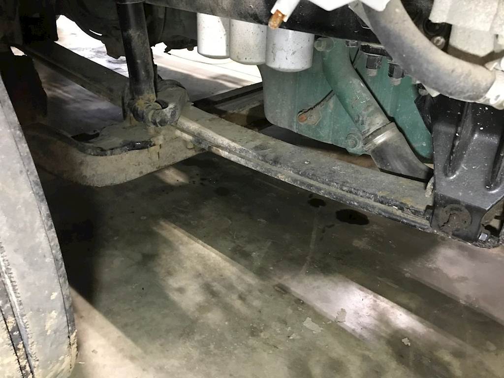 2013 Volvo VNL Front Leaf Spring For Sale Sioux Falls, SD 24889405