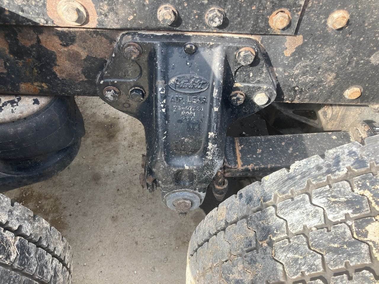 1999 Peterbilt 379 Rear Leaf Spring For Sale Kansas City, MO