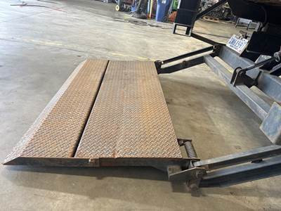 Maxon ANY Liftgate for a GMC C5500